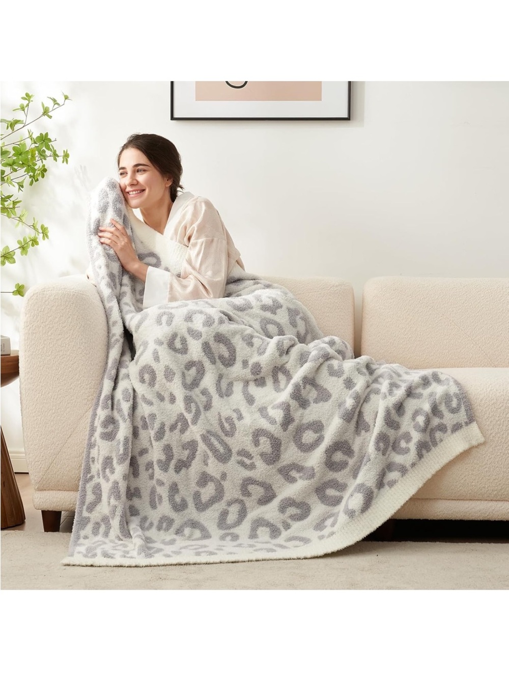 Plush Leopard Print Throw Blanket - Cream & Gray